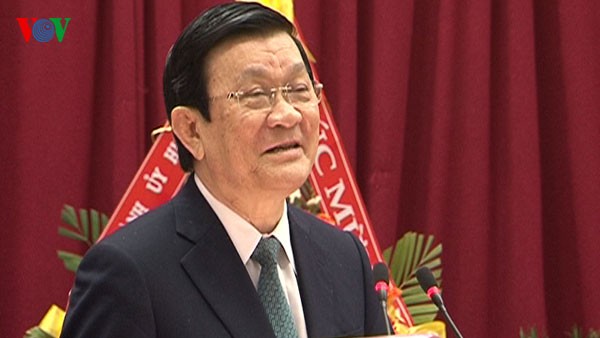Le président Truong Tan Sang s'adresse aux étudiants de Da Nang - ảnh 1